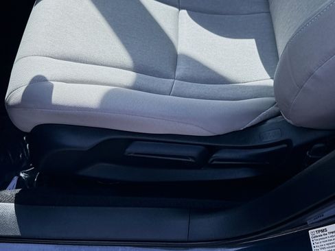Certified 2024 Honda Accord LX image 17