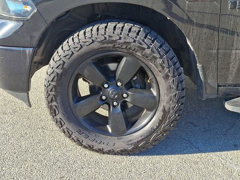 Used 2018 RAM 1500 Big Horn image 9