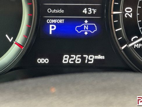 Used 2019 Lexus LX 570 570 w/ Luxury Package image 35