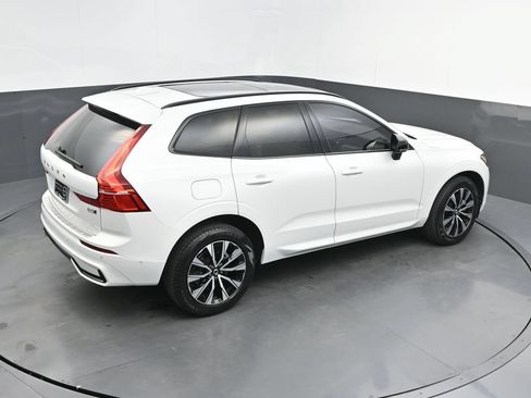 Certified 2024 Volvo XC60 B5 Plus w/ Protection Package Premier AWD/4WD image 23