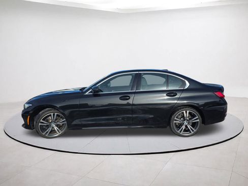 Used 2024 BMW 330i xDrive Sedan w/ Convenience Package image 4
