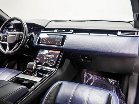 Used 2021 Land Rover Range Rover Velar R-Dynamic S image 16