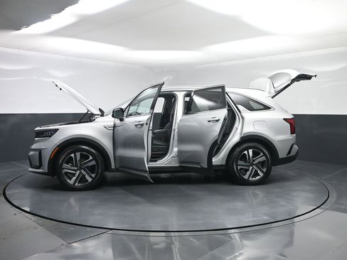 Used 2024 Kia Sorento EX w/ Panoramic Sunroof Package image 30