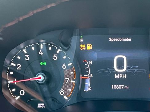 Used 2025 Jeep Compass Trailhawk image 34