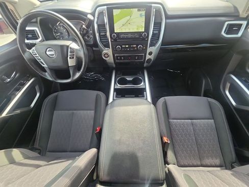 Used 2021 Nissan Titan SV w/ SV Convenience Package RWD image 20