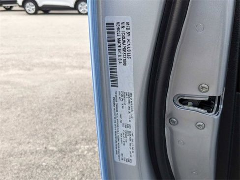 New 2024 Jeep Wagoneer 4WD w/ Premium Group I image 37