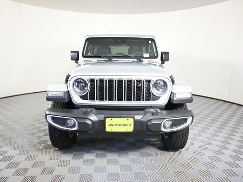 Used 2024 Jeep Wrangler Unlimited Sahara w/ Safety Group AWD/4WD image 10