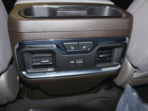 New 2026 GMC Sierra 1500 SLT w/ SLT Premium Plus Package image 10