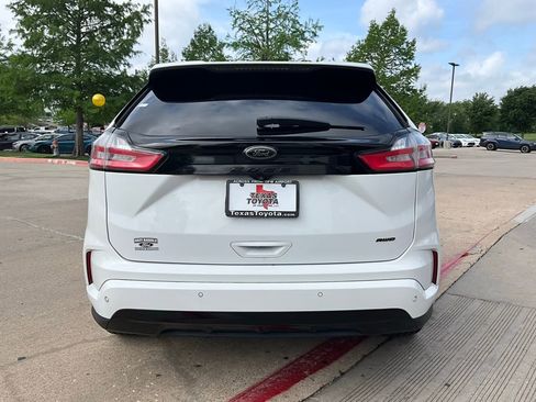 Used 2022 Ford Edge SE w/ Black Appearance Package image 7