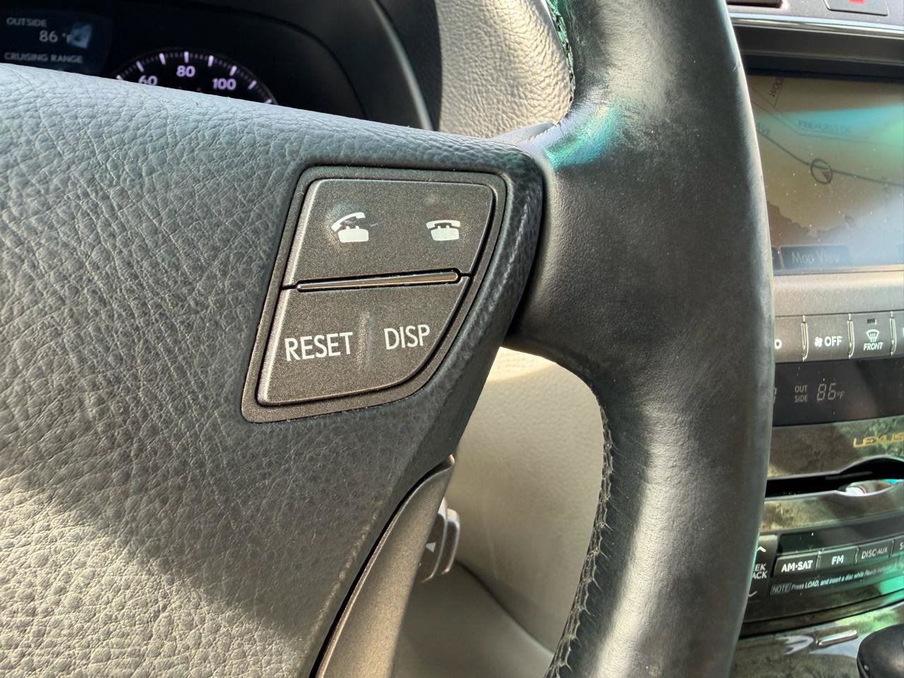 Used 2007 Lexus LS 460 w/ Comfort Pkg RWD image 36