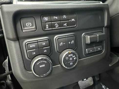 Used 2025 Chevrolet Tahoe RST w/ Comfort Package AWD/4WD image 12