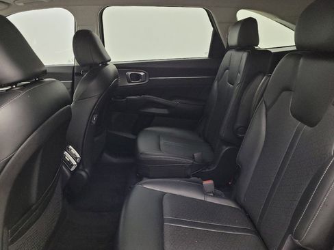 Used 2021 Kia Sorento SX FWD image 18