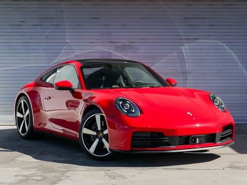 Certified 2025 Porsche 911 Carrera image 10