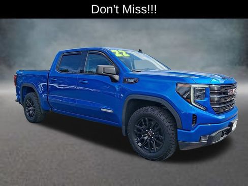 Used 2022 GMC Sierra 1500 Elevation w/ Max Trailering Package AWD/4WD image 4