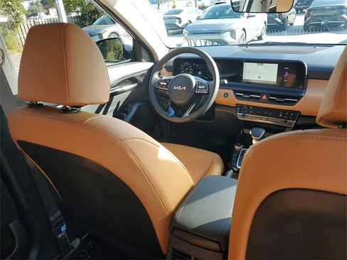 New 2026 Kia Seltos EX image 13