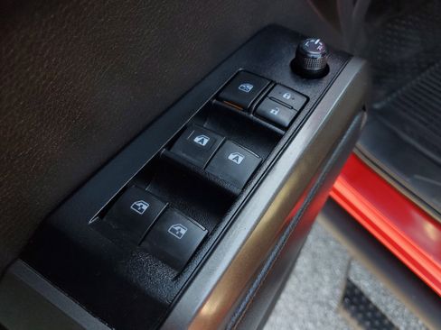 Used 2022 Toyota Tacoma TRD Off-Road w/ Technology Package image 20