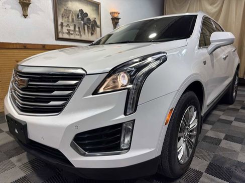 Used 2017 Cadillac XT5 Luxury w/ Driver Awareness Package FWD image 5
