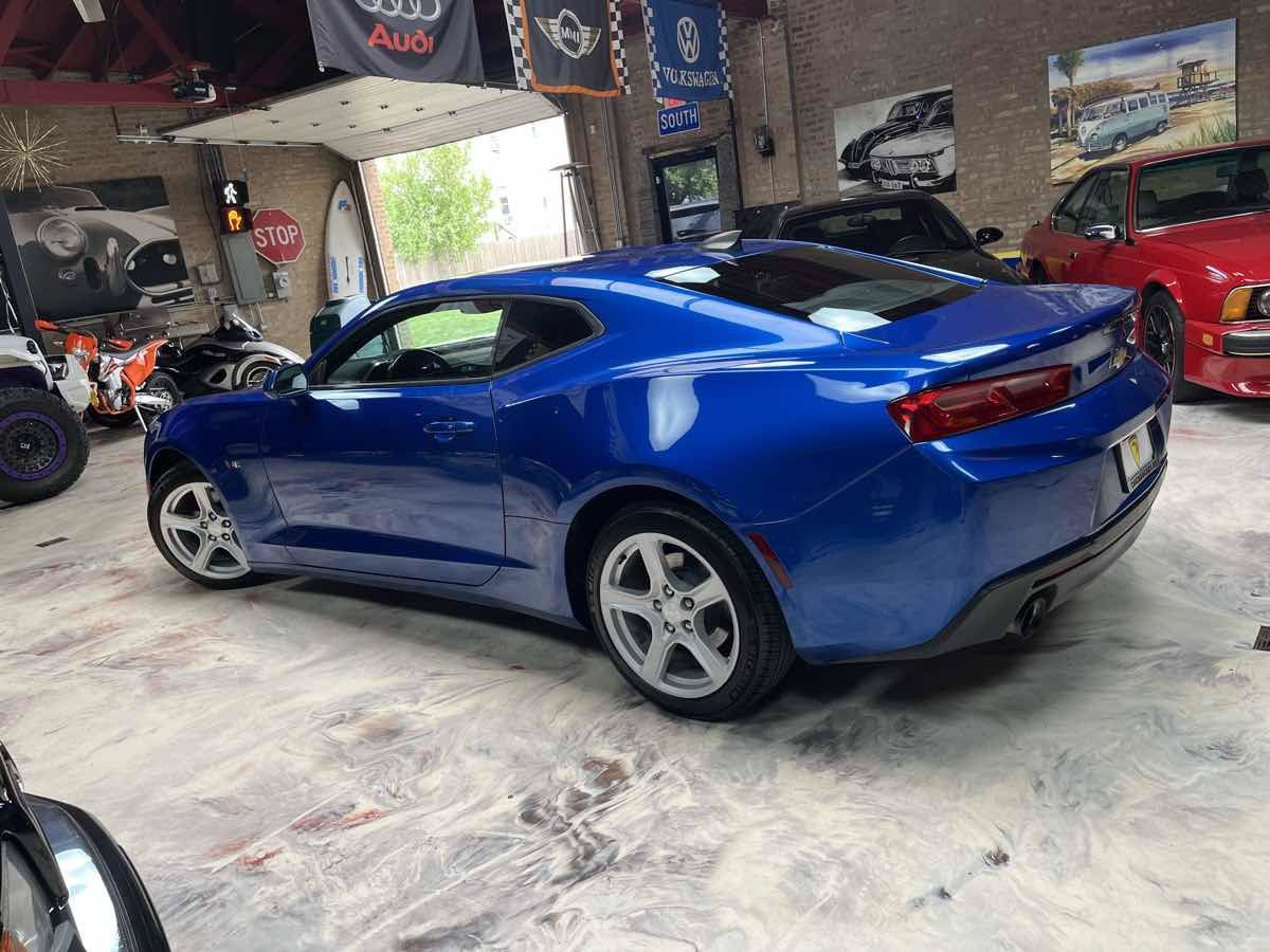Used 2016 Chevrolet Camaro LT RWD image 5