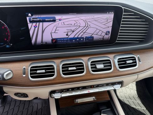 Certified 2024 Mercedes-Benz GLS 450 4MATIC image 17