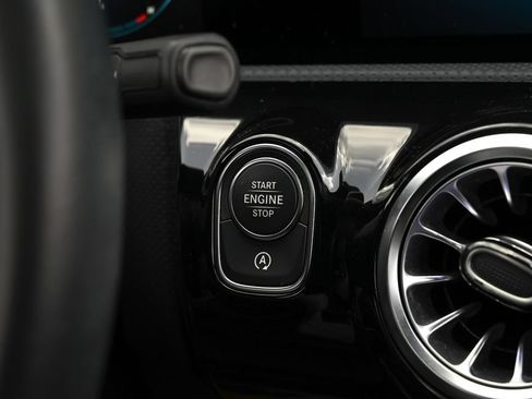 Used 2022 Mercedes-Benz A 220 image 29