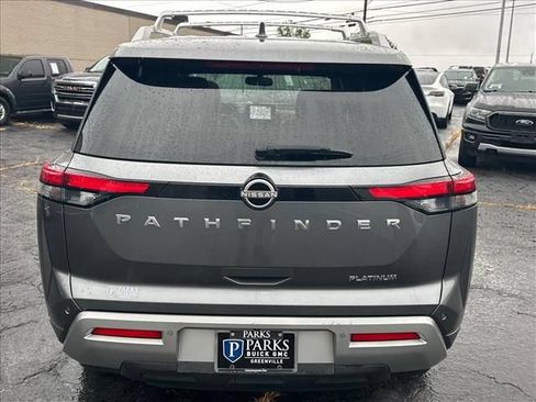 Used 2022 Nissan Pathfinder Platinum w/ Cargo Package FWD image 10