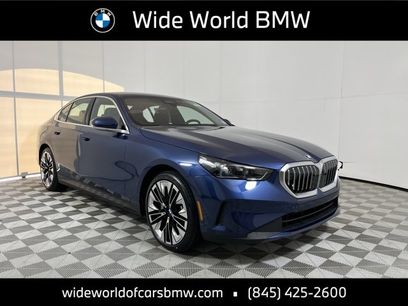 New 2026 BMW 530i xDrive w/ Premium Package