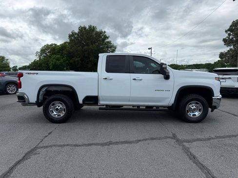 Used 2021 Chevrolet Silverado 2500 W/T w/ WT Convenience Package AWD/4WD image 8