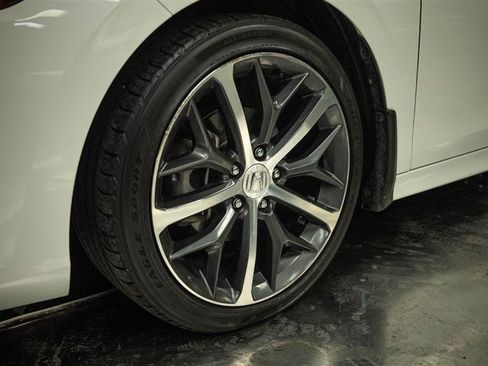 Used 2023 Honda Civic Touring image 3