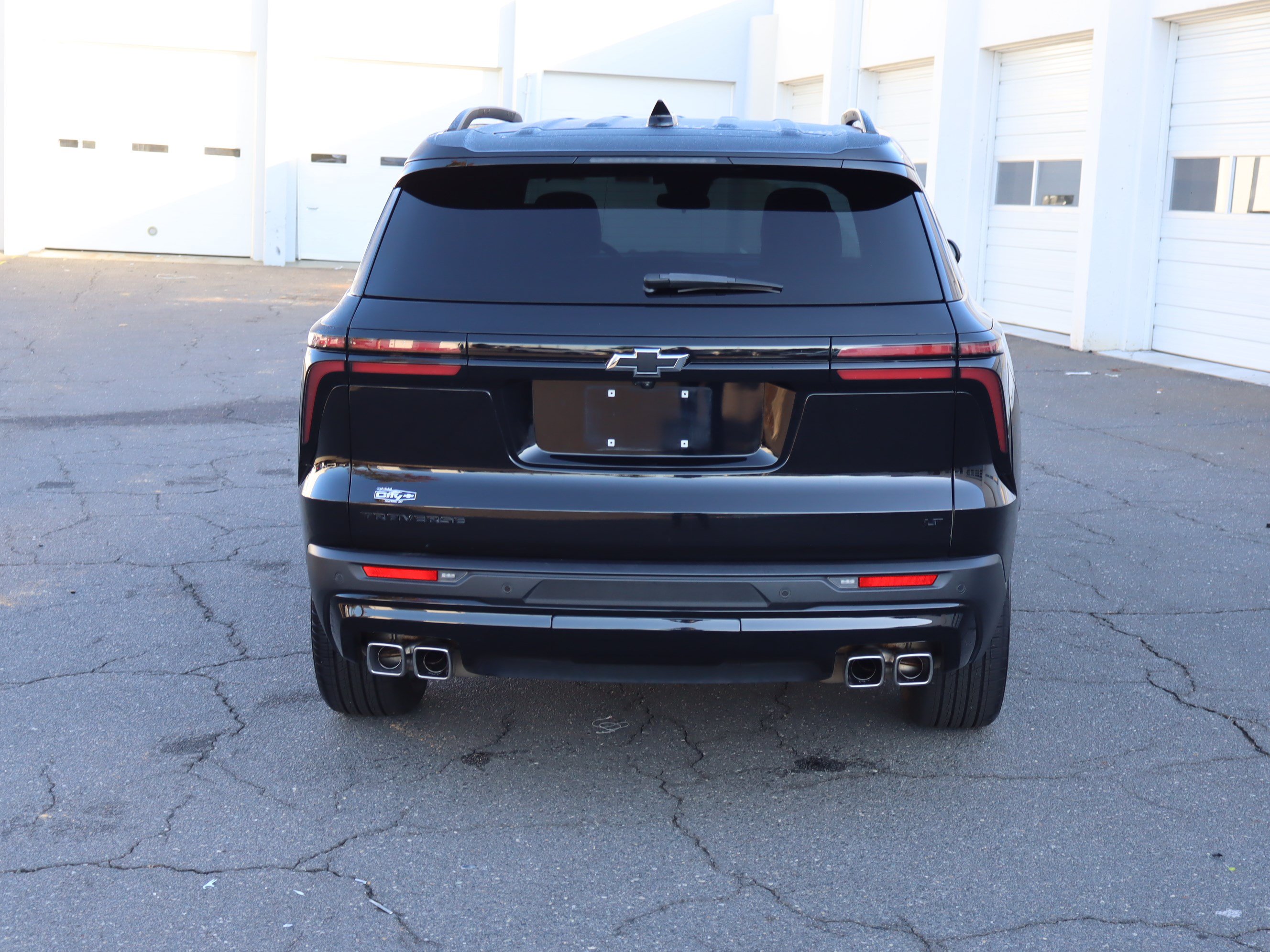 Used 2024 Chevrolet Traverse LT w/ Midnight/Sport Edition FWD image 9