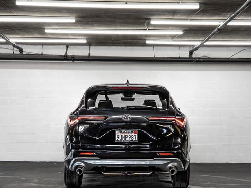 Certified 2025 Acura ADX A-Spec image 4