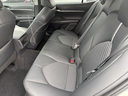 Used 2023 Toyota Camry SE w/ Cold Weather Package image 25