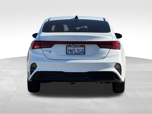Used 2024 Kia Forte LX FWD image 4