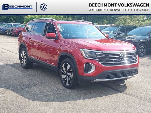 Used 2024 Volkswagen Atlas SEL AWD/4WD image 1