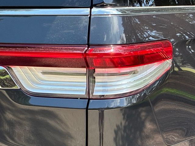 Certified 2023 Lincoln Navigator Reserve AWD/4WD image 14
