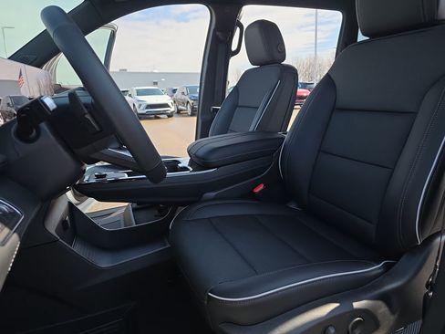 New 2026 Buick Enclave Preferred w/ Power Package image 16