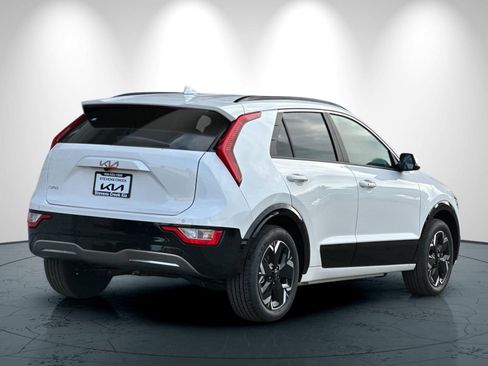 New 2026 Kia Niro Wind FWD image 4