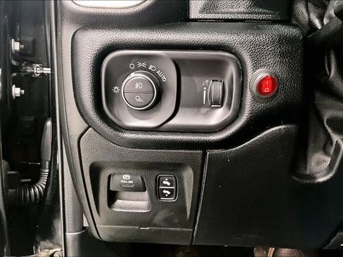 Used 2020 RAM 1500 Big Horn image 17