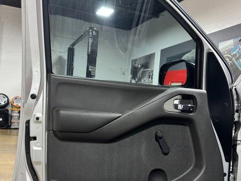 Used 2006 Nissan Frontier XE w/ (G01) XE Preferred Pkg RWD image 27