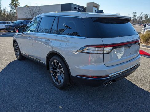 New 2025 Lincoln Aviator Reserve w/ Illumination Package image 7