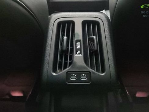 Used 2026 BMW X1 xDrive28i AWD/4WD image 39