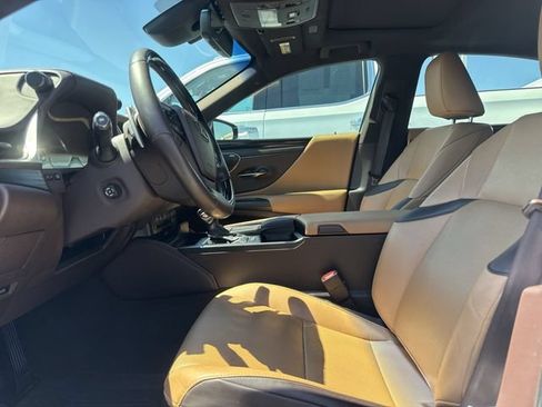 Used 2019 Lexus ES 350 w/ Premium Package FWD image 13