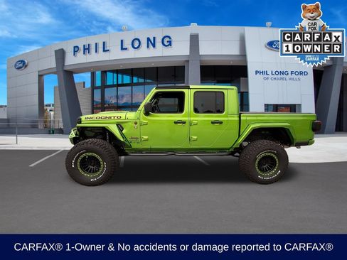 Used 2025 Jeep Gladiator Rubicon AWD/4WD image 2