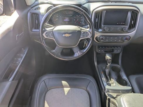 Used 2022 Chevrolet Colorado Z71 w/ Safety Package image 21