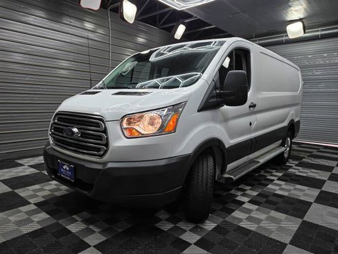 Used 2018 Ford Transit 250 130 Low Roof w/ Exterior Upgrade Package RWD image 31