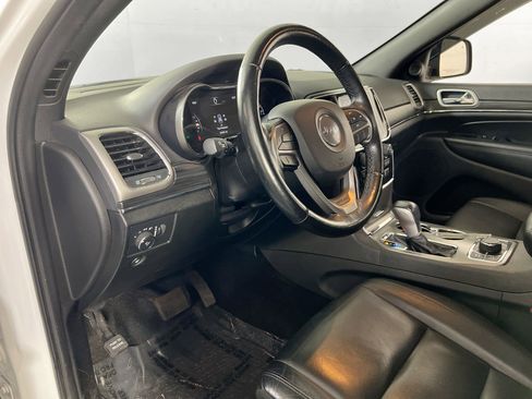 Used 2022 Jeep Grand Cherokee Limited w/ Trailer Tow Group IV image 9