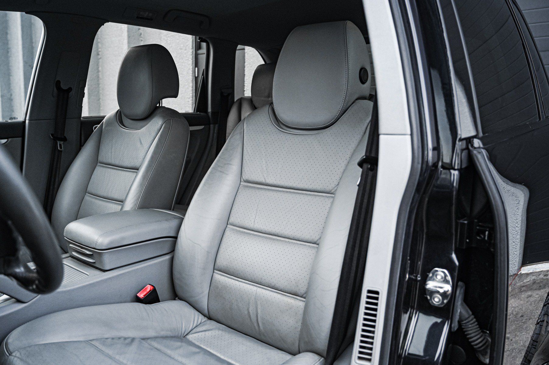 Used 2004 Porsche Cayenne S AWD/4WD image 15