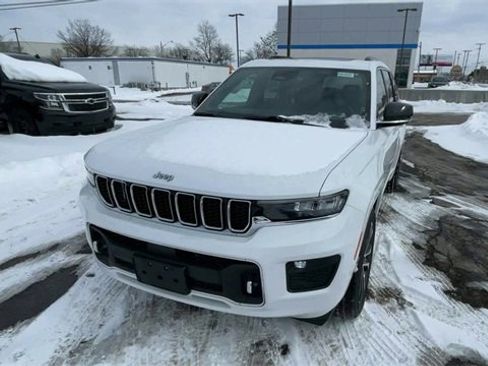 Used 2021 Jeep Grand Cherokee L Overland w/ Luxury Tech Group IV image 5