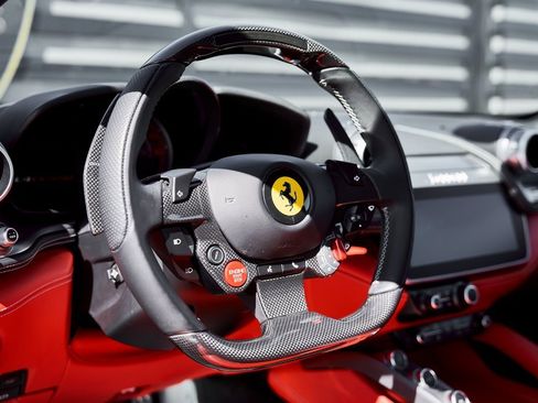 Used 2020 Ferrari GTC4Lusso V12 image 43