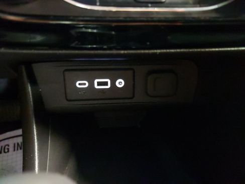 Used 2020 Buick Encore GX Select w/ Sport Touring Package FWD image 20