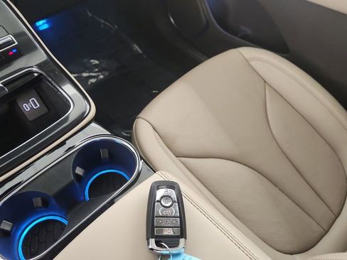 Used 2022 Lincoln Nautilus Reserve image 22